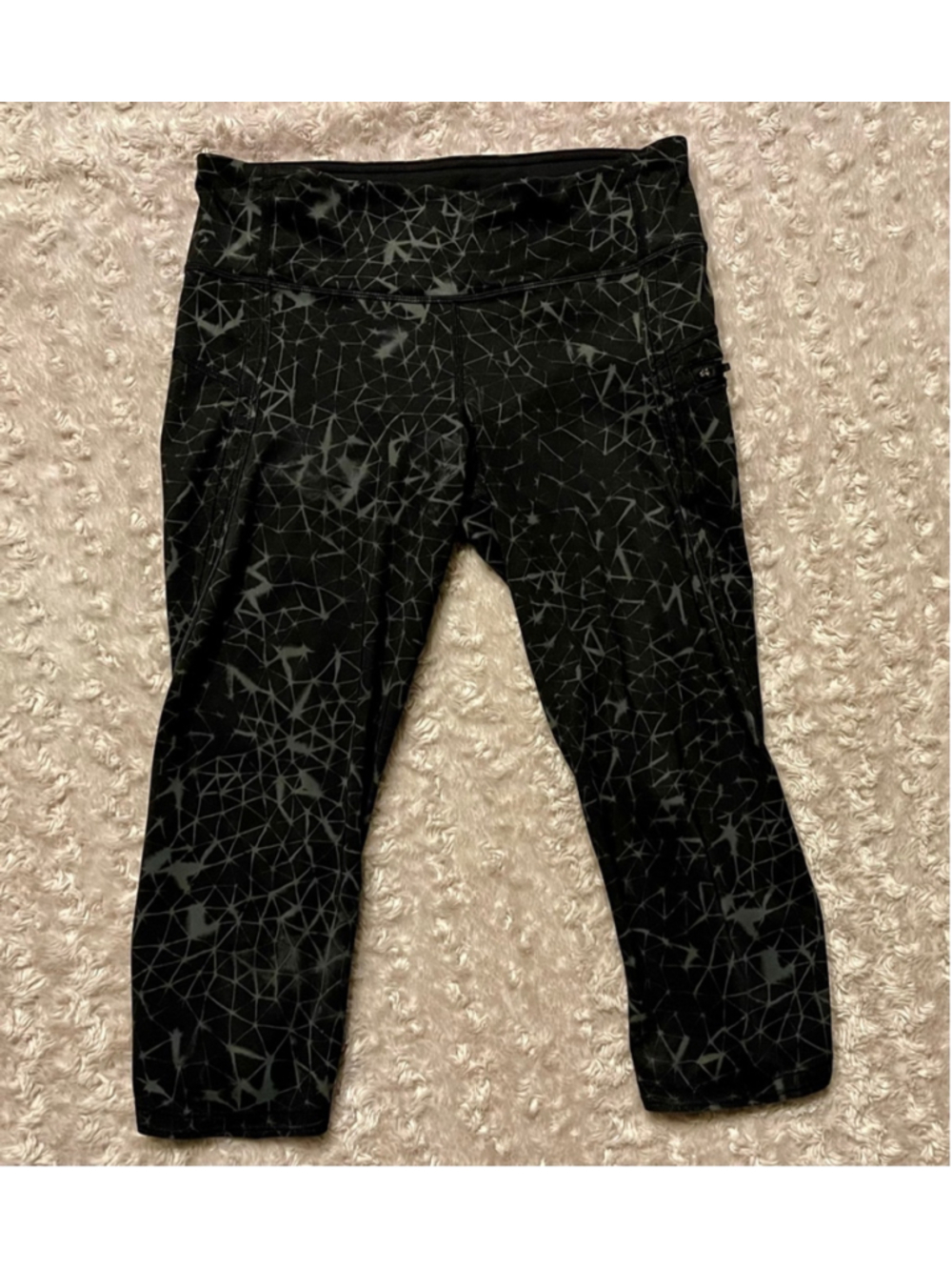 Lululemon Women’s Run Top Speed Crop Leggings, Size 6, VGUC